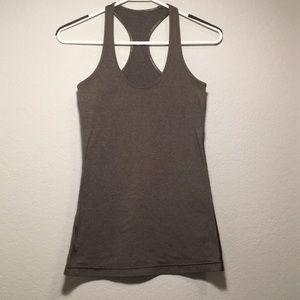 Lululemon women’s tank size 4